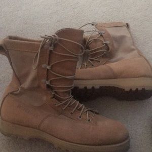 Military tactical boots